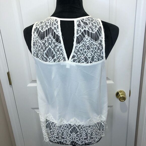 BB Dakota crocheted lace sleeveless white top xs - Picture 6 of 9